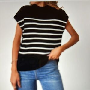 NWOT sweater vest XL